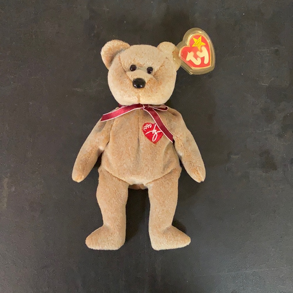 1999 millennial signature bear.